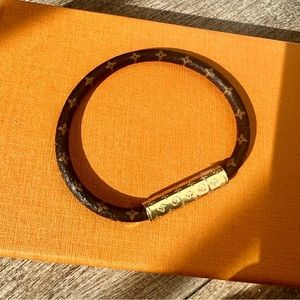 Louis Vuitton Confidential bracelet